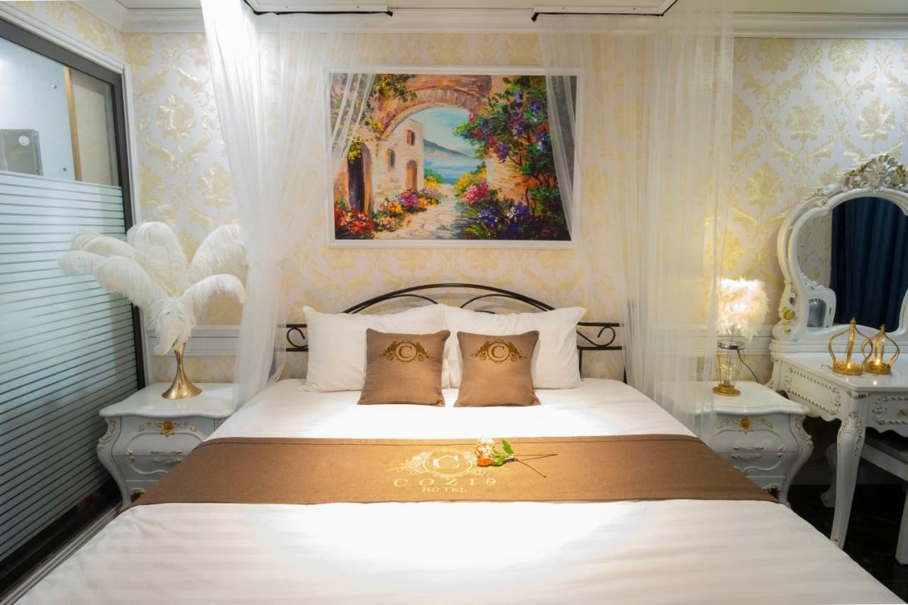 Cozi 9 Hotel - Theme Hotel Kien An Экстерьер фото
